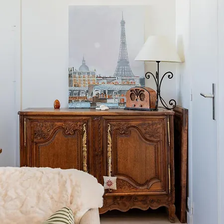 Veeve - Romantic Terrace Paris