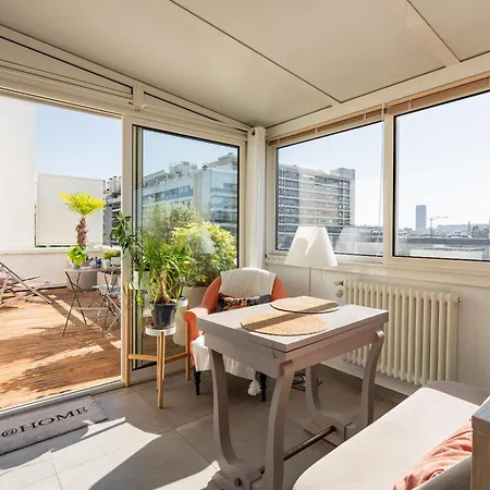 Апартаменты Veeve - Romantic Terrace Париж
