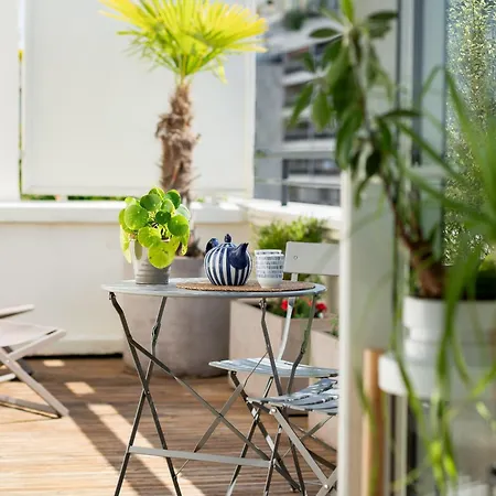 Veeve - Romantic Terrace Апартаменты