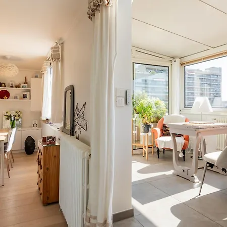 Veeve - Romantic Terrace Апартаменты Париж